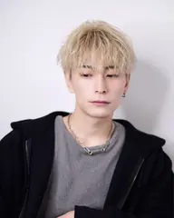 カット/ブリーチ/カラー