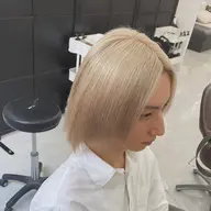 ケアブリーチ＋ケアカラー＋バイカルテトリートメント🌱