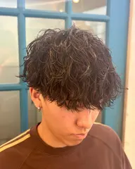 平日新規限定🪽メンズカット&ツイスト⚡️スパイラル🌪波巻きパーマ🌊＆最高級トリートメント❤️‍🔥