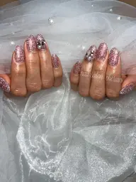 フラッシュネイル パーツプレゼント♡