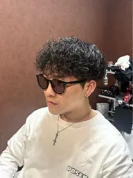 【初回限定】カット+パーマ ☆.*˚