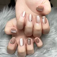 ⭐️マグネットジェル、フラッシュネイル¥6800（4週間以内ご来店でオフ代無料）