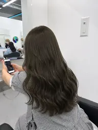 赤み・オレンジ味が気になる方にオススメ💖ワンカラーで叶う透明感たっぷりオリーブグレージュ🫒✨