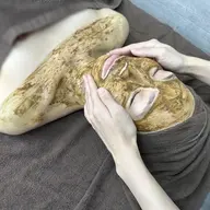 【リピーター様】ニキビ肌・毛穴の開きにオススメ🌿剥離なしハーブピーリング《顔・首・デコルテ》国産天然100%ハーブ🕊