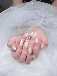 ☘️【チップ長さ出し】ベビーブーマーネイル🍓