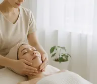 🌿リラクゼーション肌改善フェイシャル・デコルテ・首肩・ヘッドマッサージ60分+ミニオーラソーマサービス5分✨