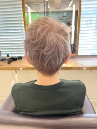 リタッチカラー(白髪染めもOK)+ベーシックトリートメント ¥9900