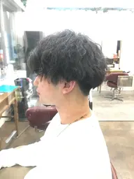 【トレンド】メンズカット+ツイストorツイストスパイラルパーマ フェードカット/波巻きパーマ