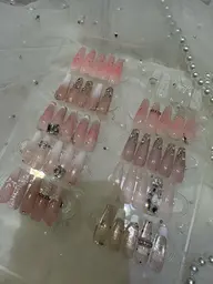 🌟4月11日限定🌟長さだし10本付き！ちゅるん可愛い💖ワンホン定額ネイル　オフ込み　フィルイン可＆オフ込み無料