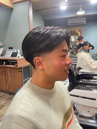 フェードテストモデル (カット＋顔剃り＋眉毛カット＋シャンプー）