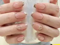 ガラスフレンチネイル（オフあり）　💕新規オフ無料🆓フィルイン🉑能💕美フォルム/ケア込み