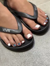 🍒フットネイルワンカラー+フットバス🍒(オフあり)