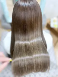 【髪質改善★上級】AquaSUGARシルクTr ¥18000髪の癖、うねりが軽減し伸びてツルツルに♪アルカリ除去付き♪