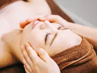 【スピード美小顔】ラジオ波/デコルテ首肩お顔リンパ揉み流し付90分¥18700→7700