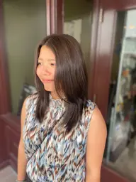 🟫【　リピーター　】艶カラー➕4stepトリートメント（マッサージ付💆‍♀️）