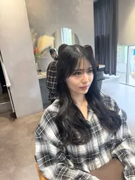 【🌟1回限定クーポン!!🌟】カット+シルクカラー+美髪トリートメント✨