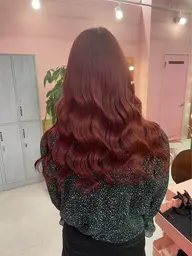 【🌸ミニモ学割🌸』ブリーチ1回➕艶カラー➕ダメージケアトリートメント➕カット✂️