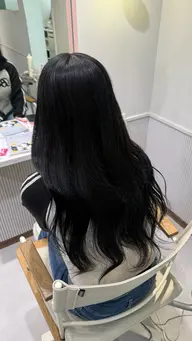 韓国っぽく盛れるワンカラーhair🇰🇷   暗めでも重たく見えない柔らかい透け感カラー✨️