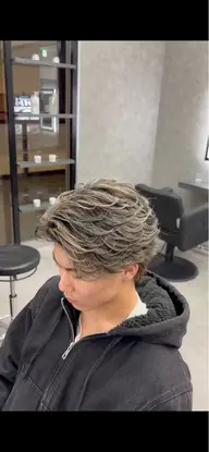 【デザインカラー】ローライト(ブリーチ１回)