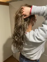 【2回目ご来店の方限定❗️】ハイライト+トリートメント✨