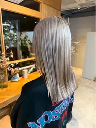 カット+ブリーチ+透明感カラー+質感向上トリートメント