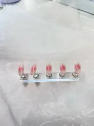 オフありチークネイル