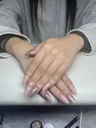 【✨❤️🔥ミニモ限定価格❤️🔥✨オフ無し】ジェルネイルワンカラー(ラメ含む)orラメグラコース