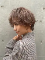 【🌸ご来店3回目までの方🌸】✂️小顔似合わせショート✂️透明感艶カラー🎊トリートメント🎊