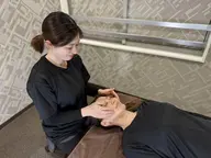 《顔筋&ヘッド》顔筋もみほぐし+ドライヘッドスパ+首マッサージ70分13200円→