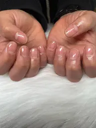 長さカット→形形成(ファイリング)→甘皮処理→表面の整え→仕上げ(オイル、ハンドクリーム)✨