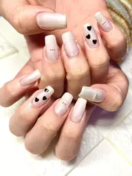 ミディアムアート💅持ち込みデザインOK👌4週間以内のご予約で次回オフ無料✨