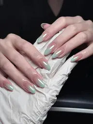 オンブレ＋ミラーネイル