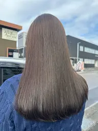 4月限定‼️🕊️ストレートパーマ カットトリートメント
