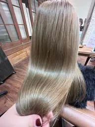 【ダメージ毛さん必見👀】カット+酸性ストレート（ダメージレベルによりお断りさせて頂く場合がございます）