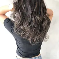 ⭐️ケアブリーチハイライト（ケアブリーチ使用&ケアプレックス処理）&極艶シアトリートメント⭐️