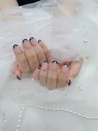 《ハンド》カラーフレンチ(ベースカラー有)🎀オフ無し