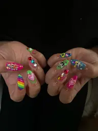 minimo SALE中 💕10本キャラクターパーツつけ放題🦄🩵🤎💜💛(ベースカラーは3色まで)オフ込み