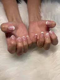 オフなし限定🍒ホワイトフレンチネイル💅