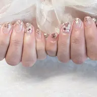 ラメグラデーション＋デザインネイル2本プレゼント🎁