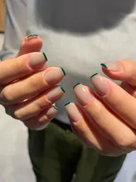 オフ込み　french nail