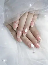 【本日限定🉐】《オフあり》チークネイル💖ご新規様オフ無料✨【ミニモ限定🉐大きいパーツ1つ無料】