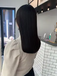 ✨気になるうねり、ボリュームに✨カット➕縮毛矯正➕トリートメント