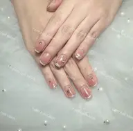 ★ワンホンネイル★マグネットフレンチ/チークベース付け