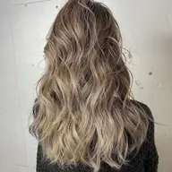 ブリーチ無料ハイトーンの一歩目に(メンテカット＋ブリーチ＋カラー＋トリートメント＋スパ＋セット)