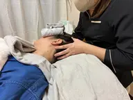 丁度いい指圧での極上ドライヘッドスパ🖐️  鎖骨、脇の下までしっかり流します😊