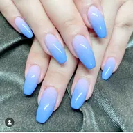 《根元が伸びても目立たない！》カラーグラデーション