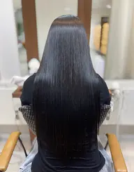 🌟梅雨に向けて❗️ツヤツヤ縮毛矯正✖️似合わせカット✖️1STEP トリートメント🥣🫧