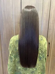 嫌なウネリ🌀🌀広がり😮💨撃退‼️サラサラ柔らか✨ストレートパーマ✨➕カット✂️➕トリートメントサービス✨