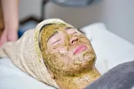 【黒ずみ・ごわつきが気になる方へ】REVIハーブピーリング🌿陶肌トリートメント＋エンザイム1g