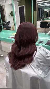 💖まとめて綺麗に💖コテ巻き、ブリーチ毛でもできる酸性縮毛矯正✖️カット✖️カラー✖️トリートメント　リタッチ🉑